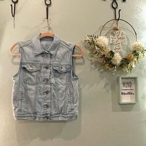 Gap 1969 cropped denim vest size small